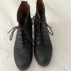 Adelante Black Leather Lace Up Boots 8.5 EUC